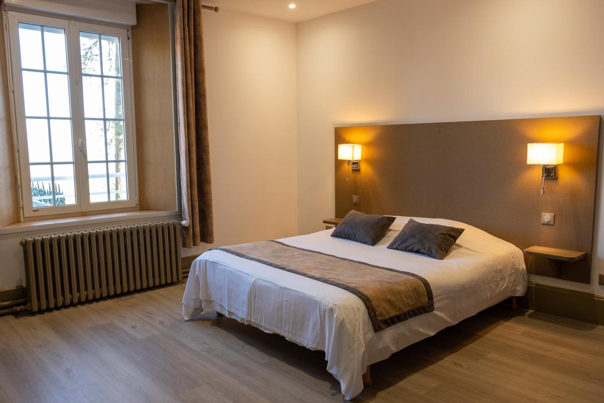 Logis - Hotel Restaurant La Sapiniere Wisques Экстерьер фото