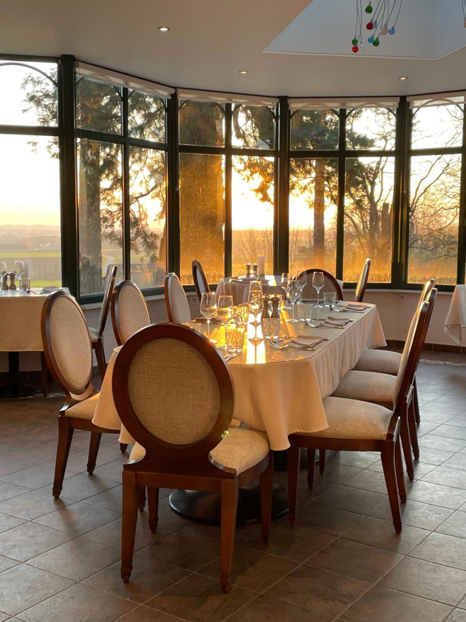 Logis - Hotel Restaurant La Sapiniere Wisques Экстерьер фото