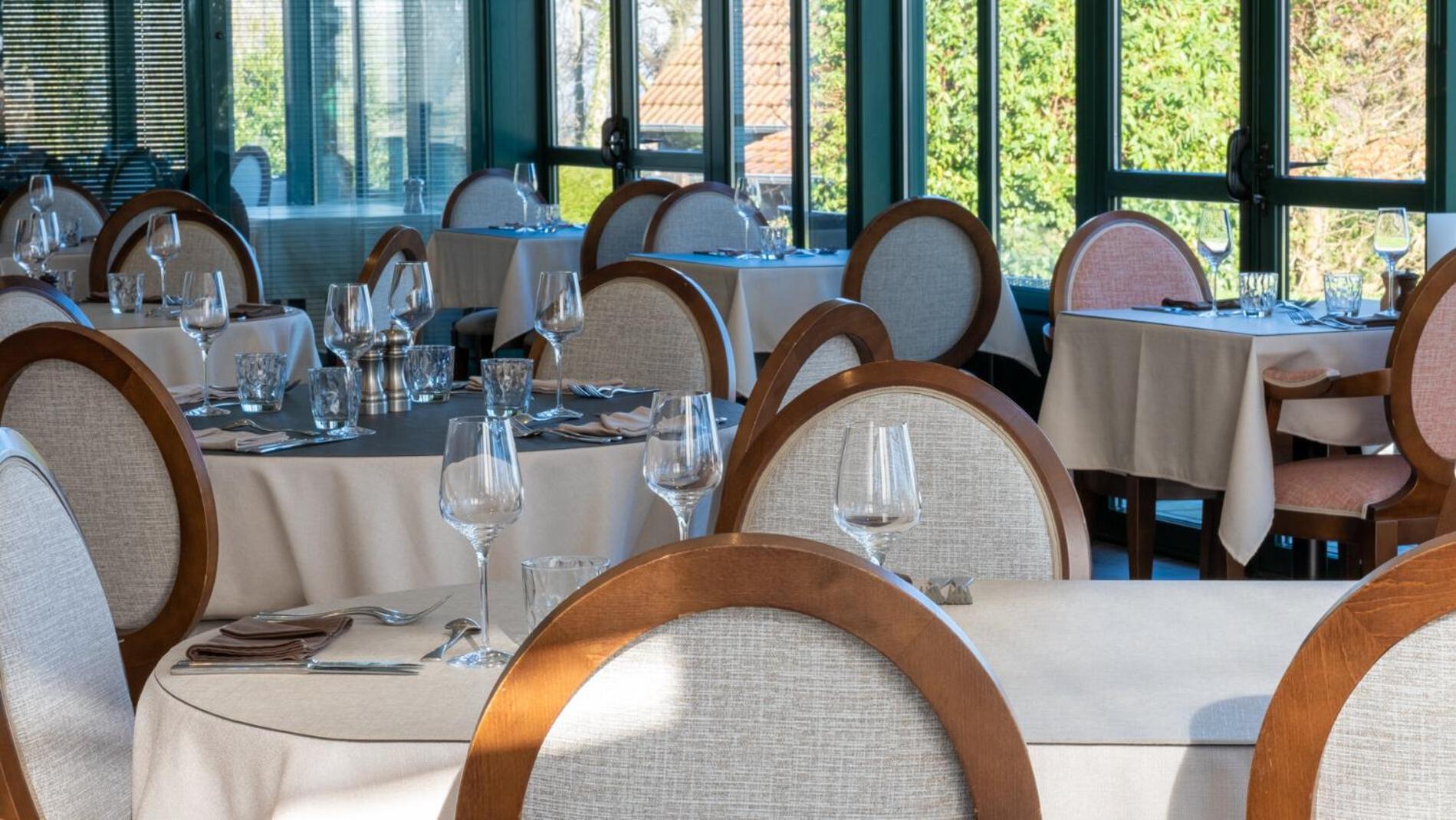 Logis - Hotel Restaurant La Sapiniere Wisques Экстерьер фото