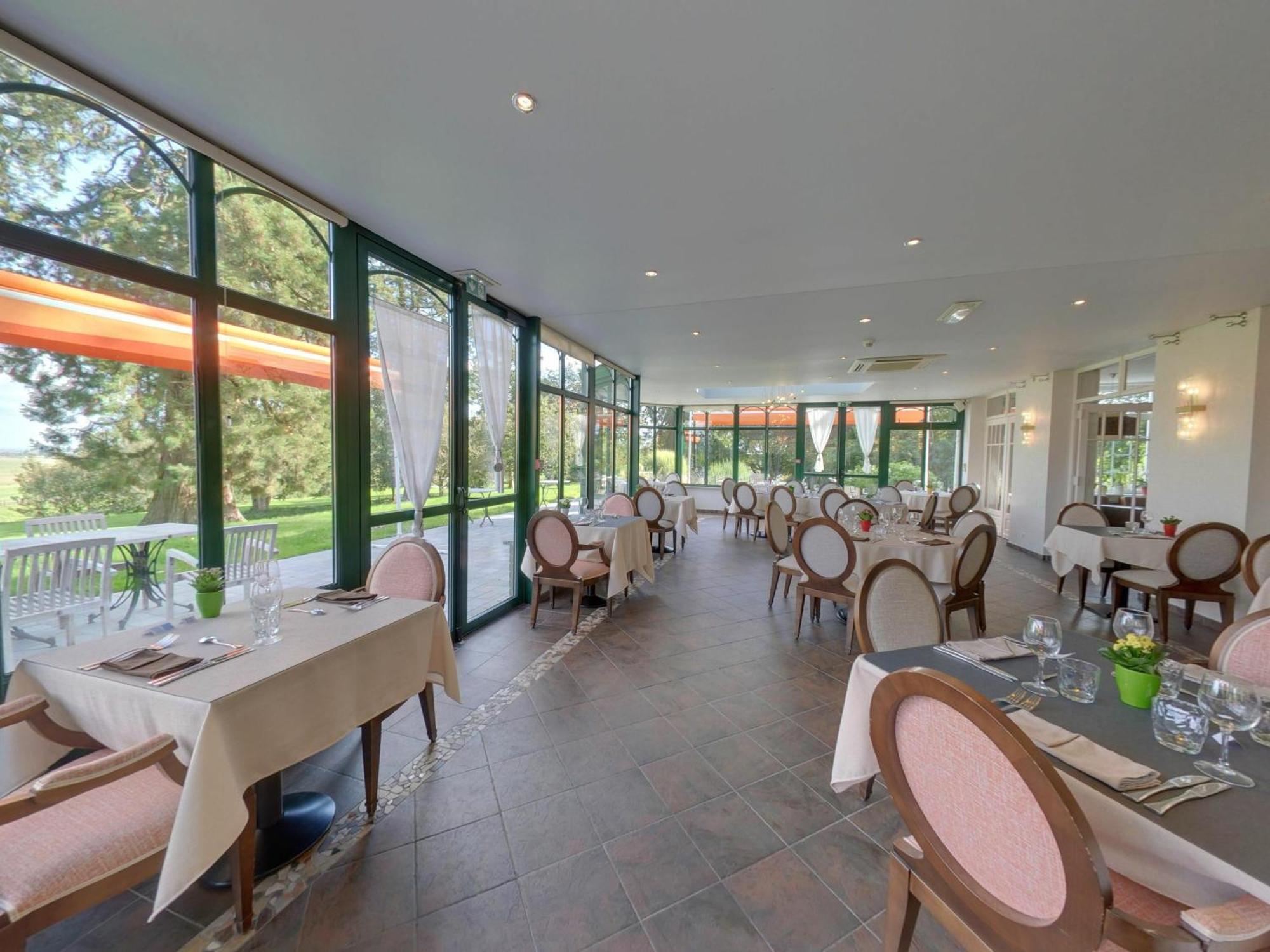 Logis - Hotel Restaurant La Sapiniere Wisques Экстерьер фото