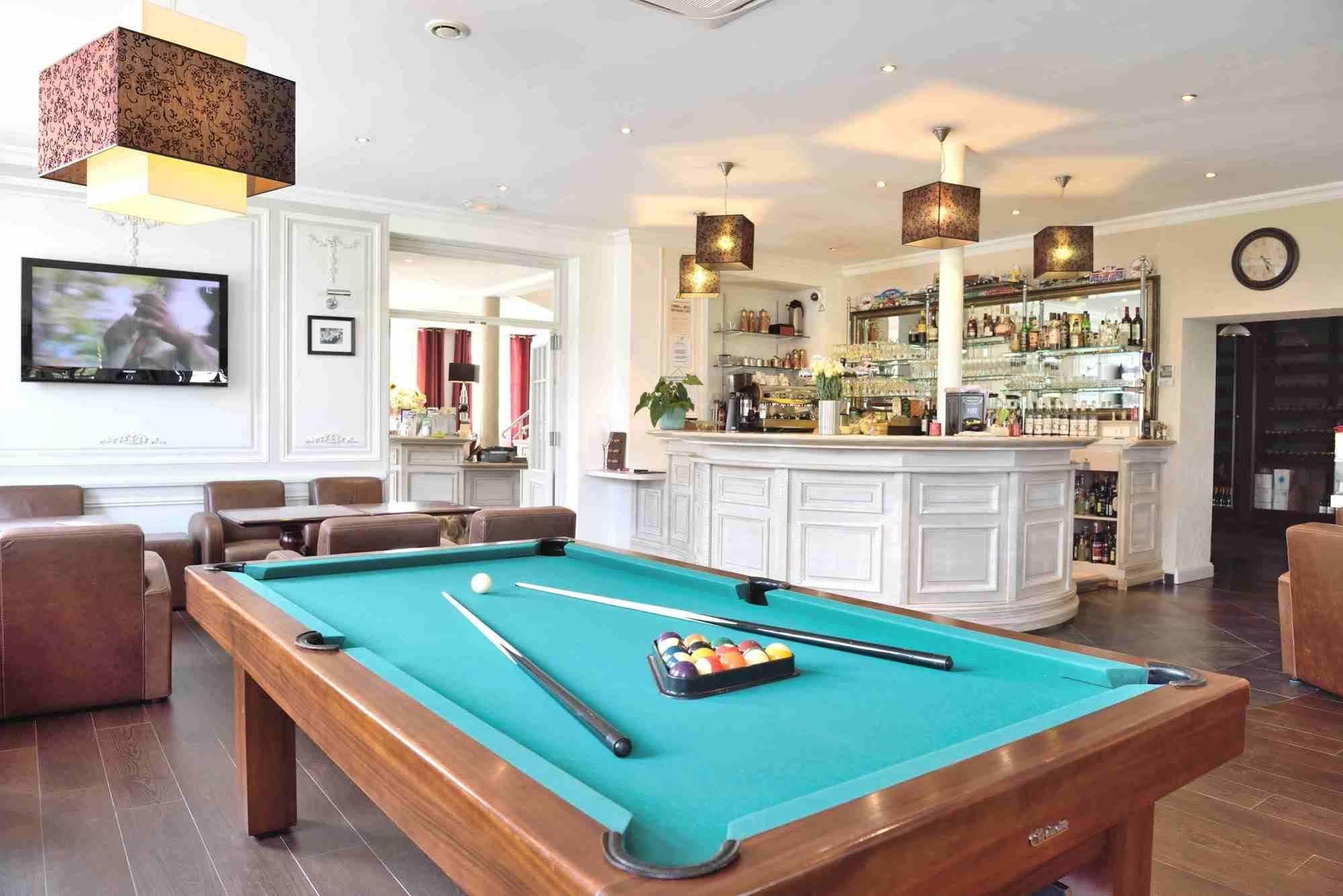 Logis - Hotel Restaurant La Sapiniere Wisques Экстерьер фото